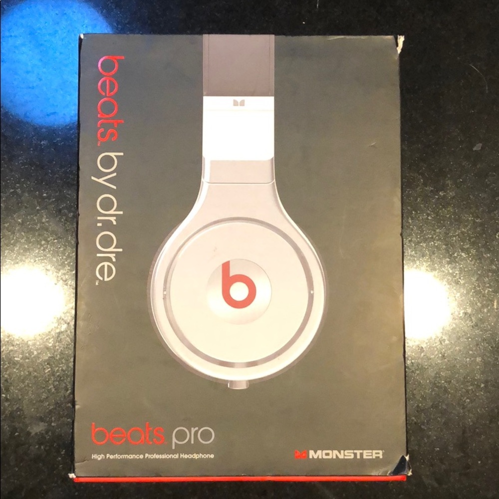 Beats by Dre beats pro headphones